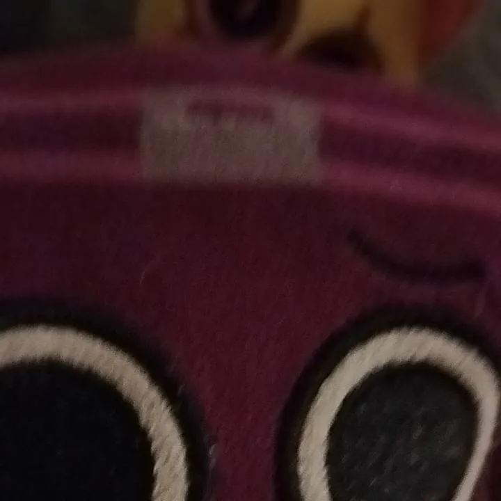 chat with ai character: boxsn