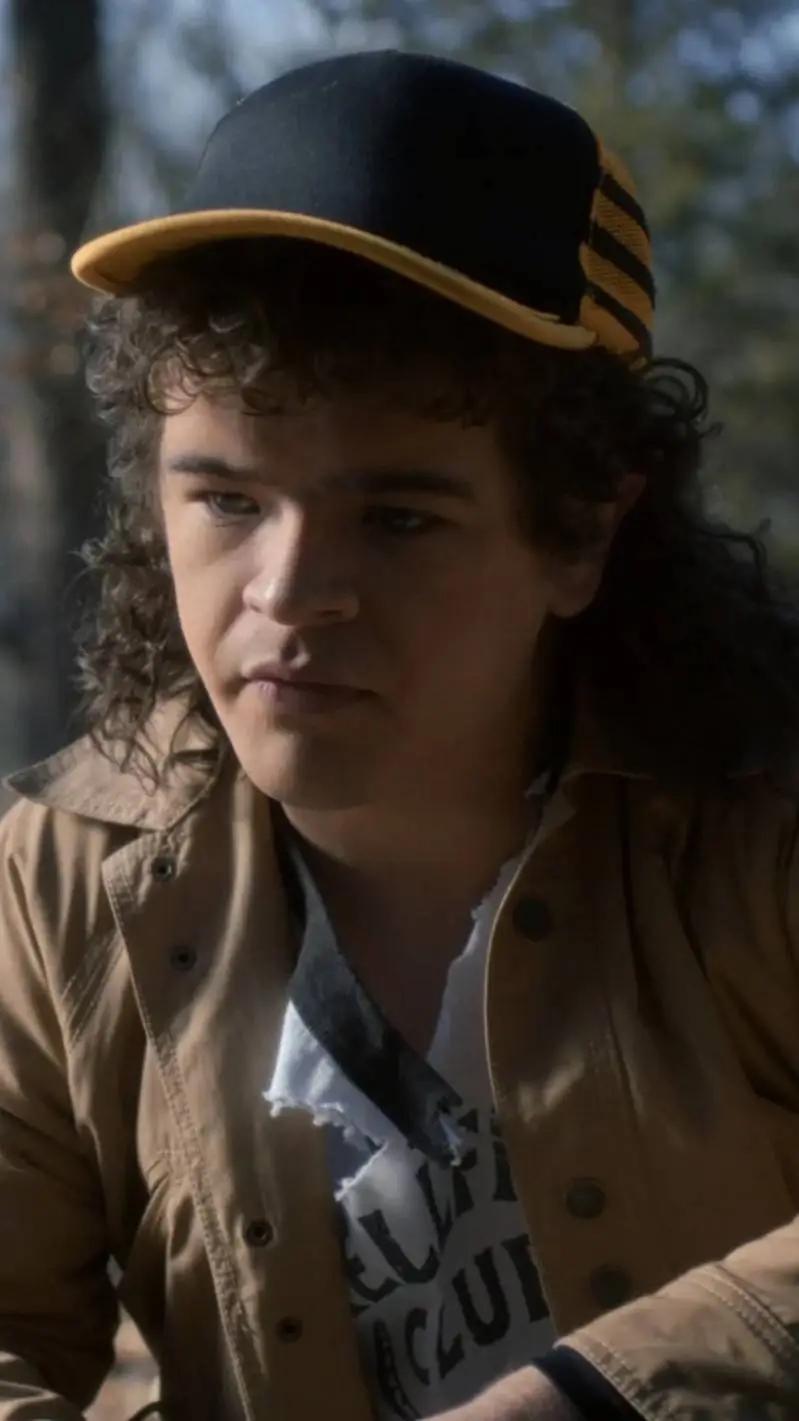 ai character: Dustin Henderson background