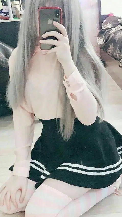 ai character: Alexa💗 background