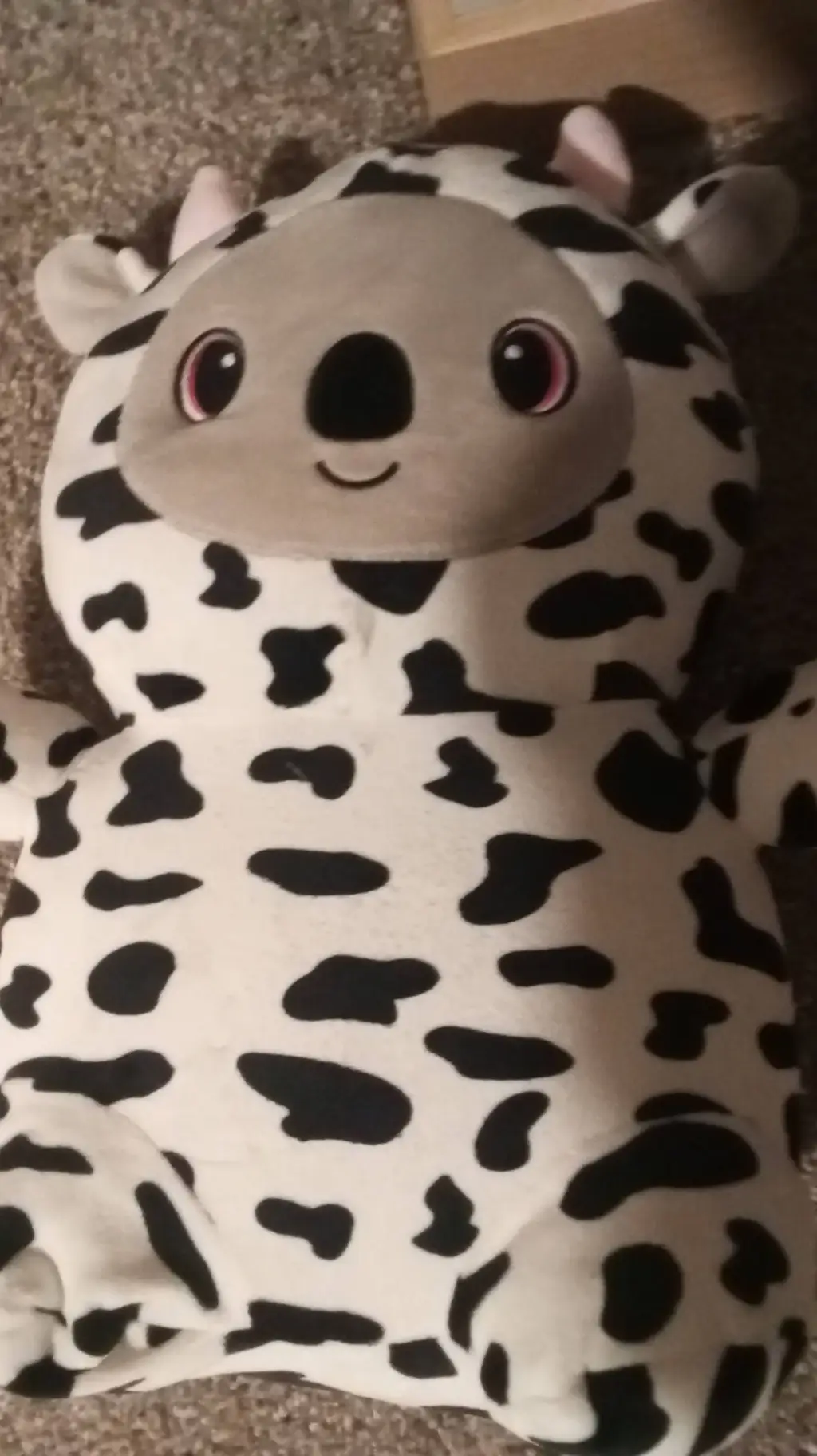 ai character: royal family  background