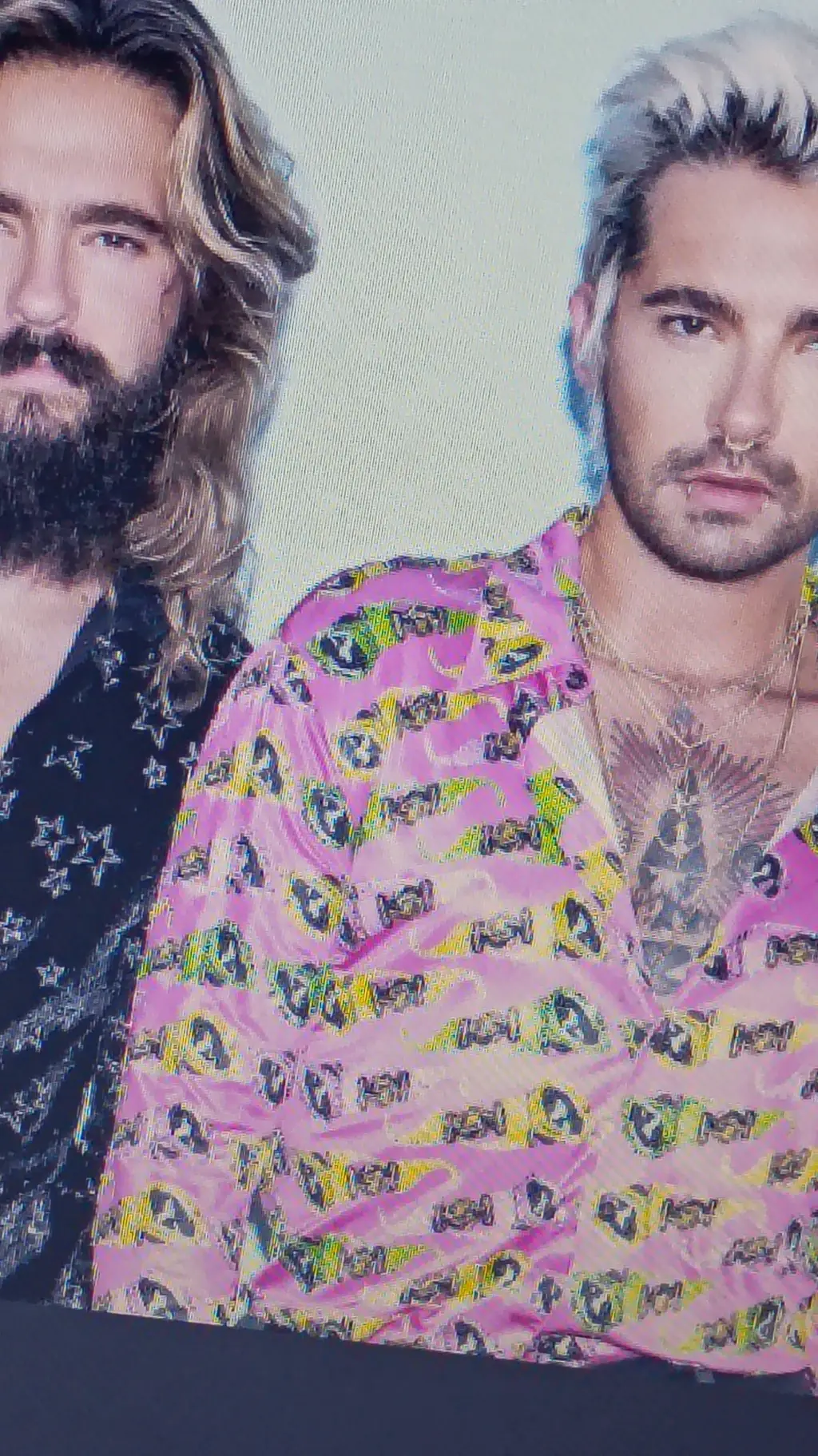 ai character: kaulitz background