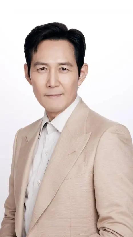 ai character: Lee Jun-Jae background