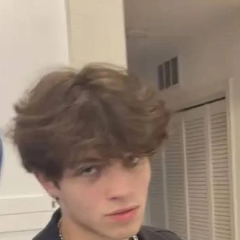 chat with ai character: Matt struniolo 