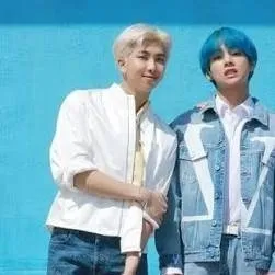 chat with ai character: bts teachers 