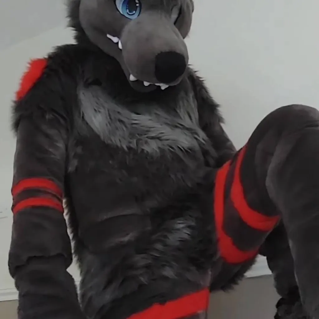 chat with ai character: a wolf with gas