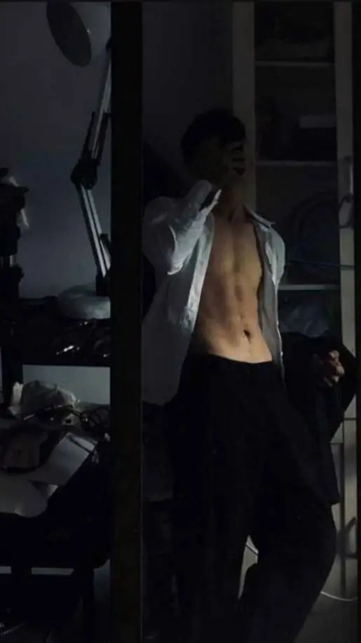 ai character: Draven Crowe background