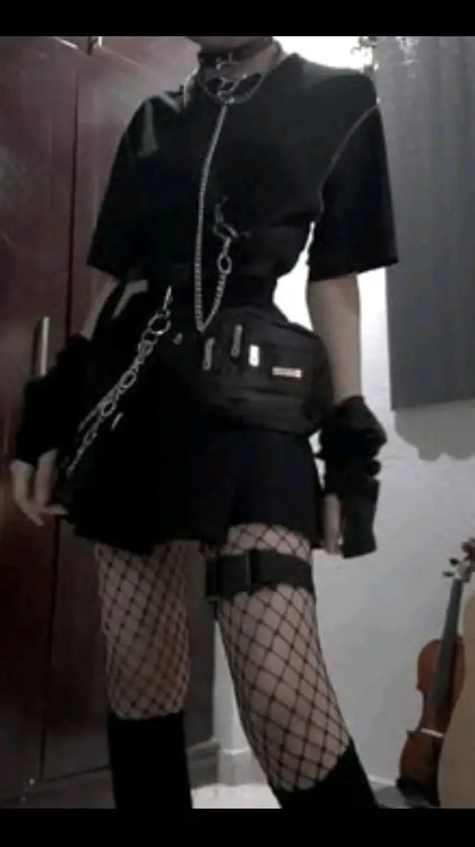 ai character: tú amigo  background