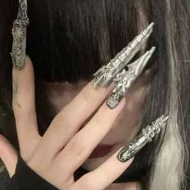 chat with ai character: yandere V