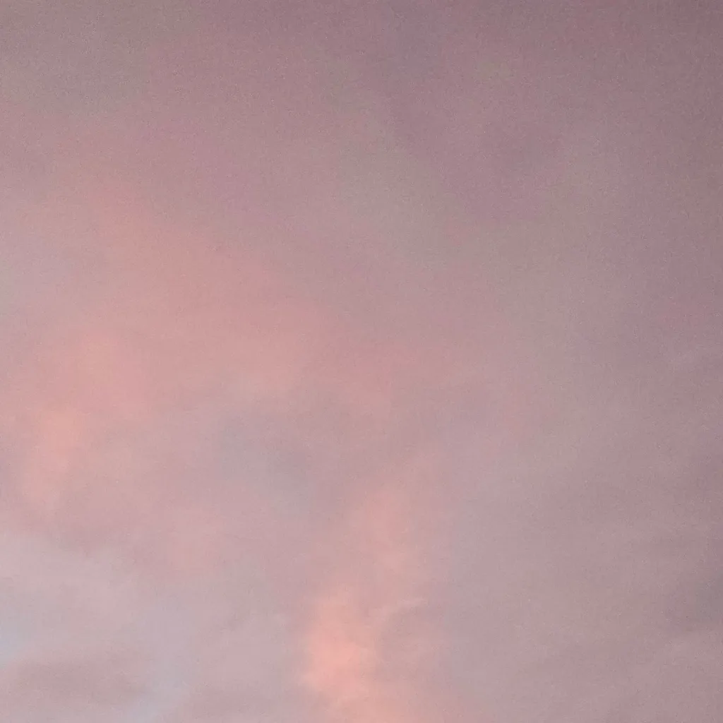 chat with ai character: Conjuring 