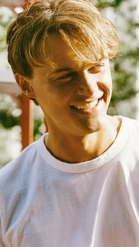 ai character: CONRAD FISHER😍 background