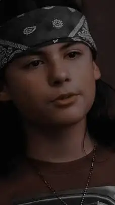 ai character: robin background