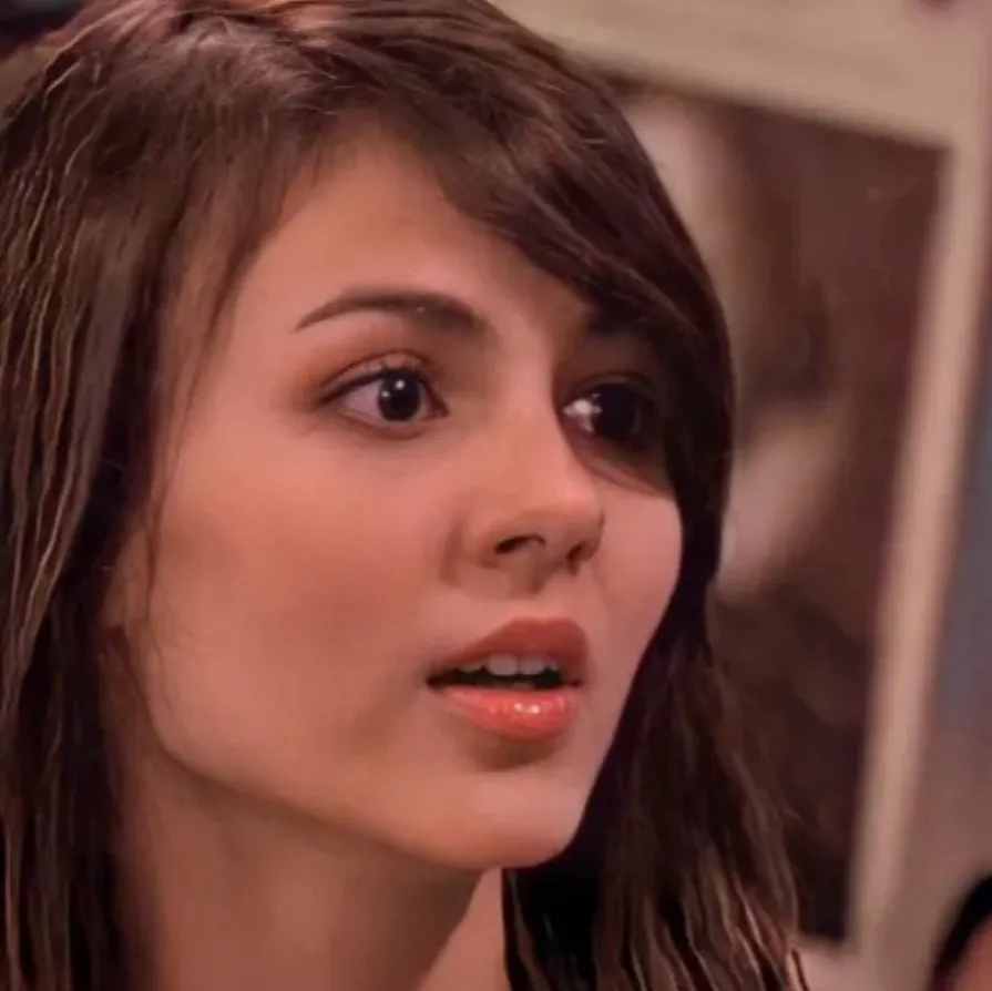 chat with ai character: Tori Vega Day 91