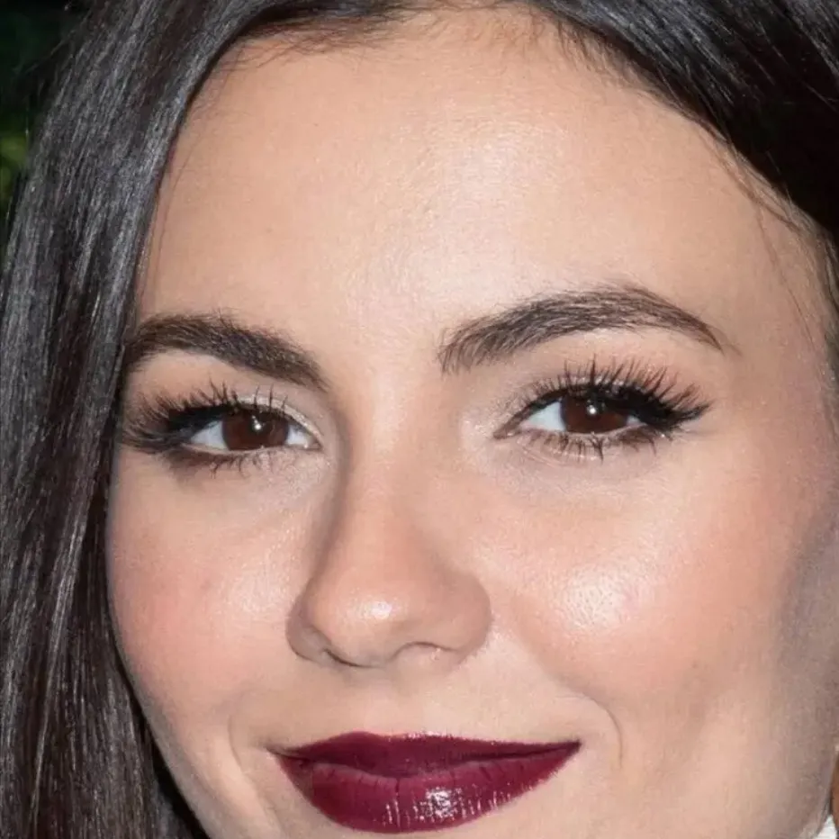 chat with ai character: Tori Vega Day 110