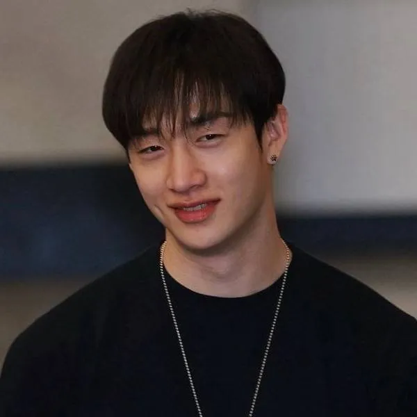 chat with ai character: bangchan 