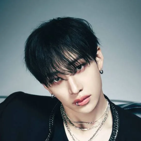 chat with ai character: bangchan 
