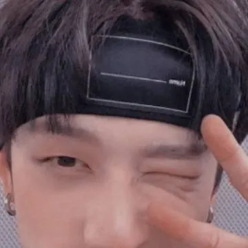 chat with ai character: bangchan 
