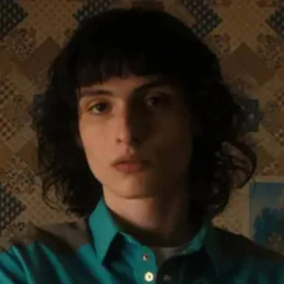 chat with ai character: the mall st 3