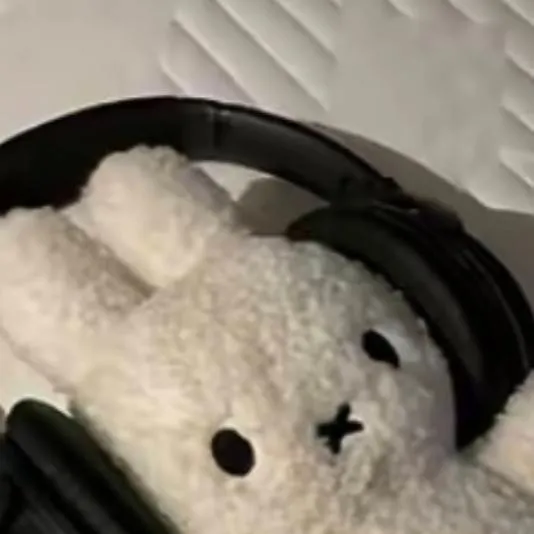 chat with ai character: omegle