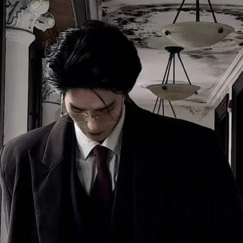 chat with ai character: Carter