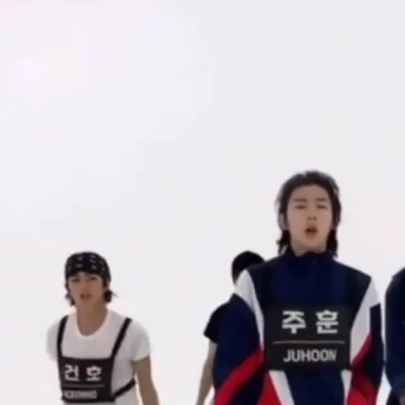 chat with ai character: keonho and juhoon 