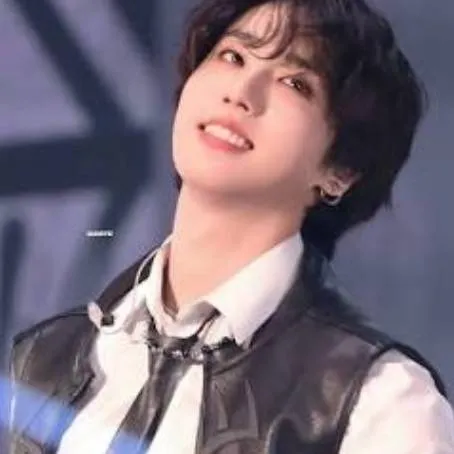 chat with ai character: :3Han Jisung:3