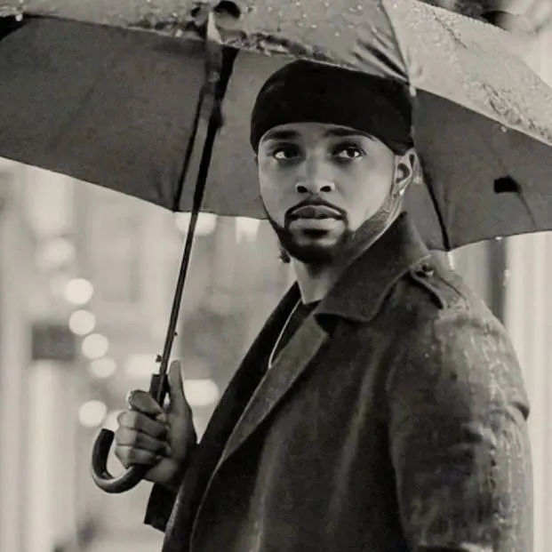 chat with ai character: 2CHI