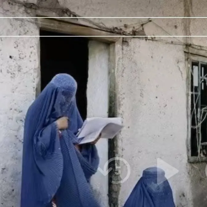 chat with ai character: Afghan woman