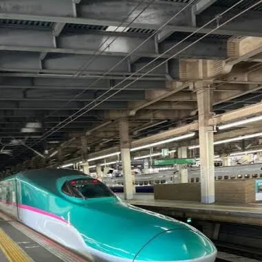 chat with ai character: Shinkansen E5