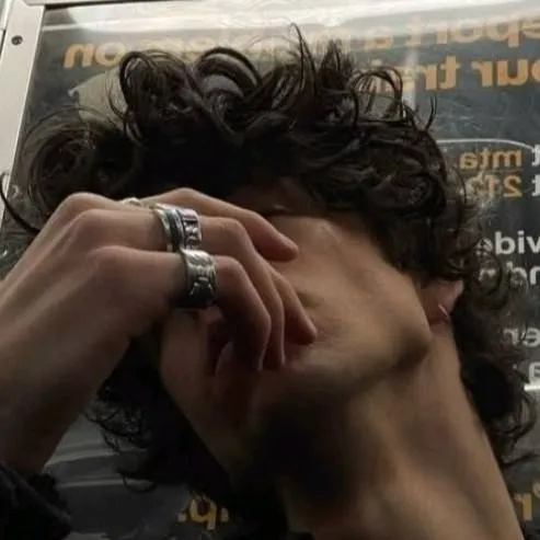 chat with ai character: max