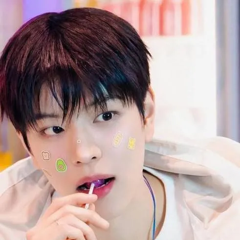 chat with ai character: -Amor o pena¿?-