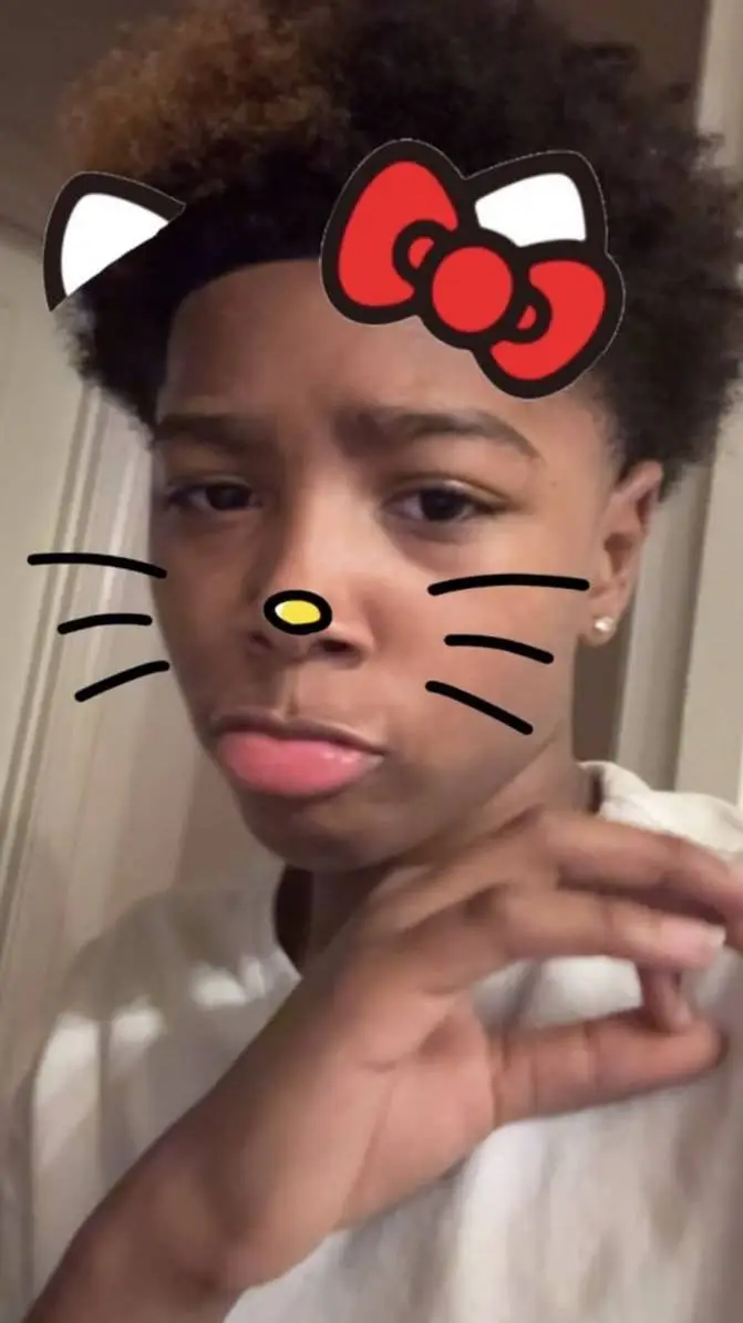 ai character: Rj💱😫 . background