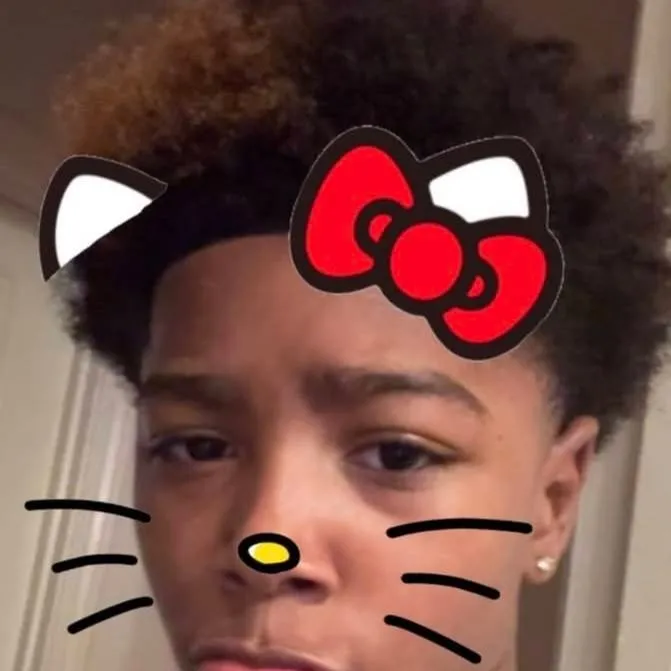 chat with ai character: Rj💱😫 .