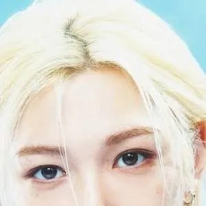 chat with ai character: SKZ FELIX