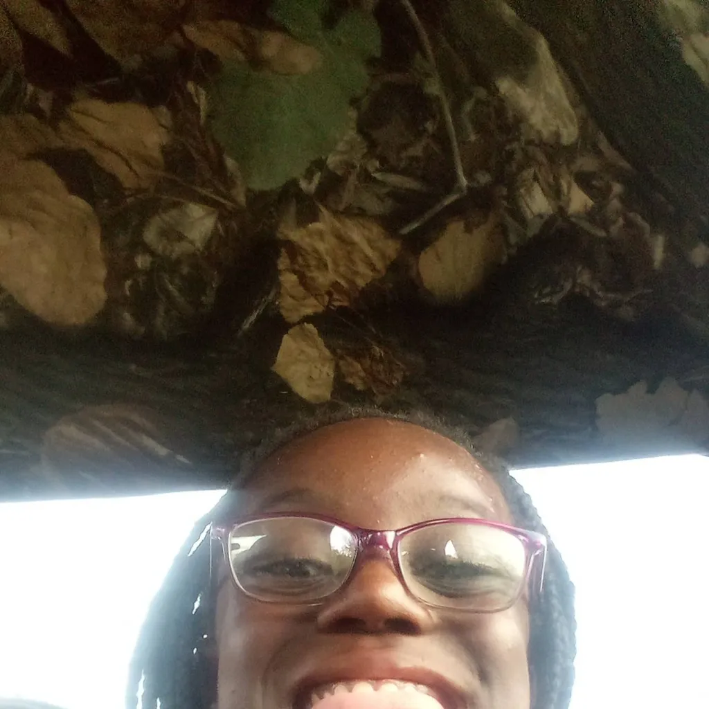 chat with ai character: Cristina 