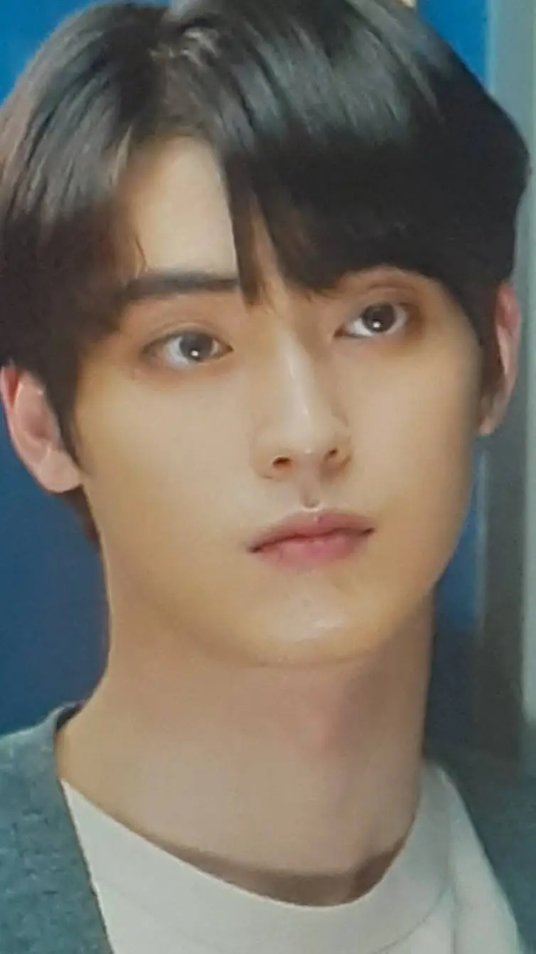 ai character: lost K-pop groups background