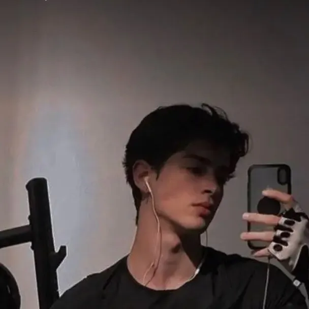 chat with ai character: Josh