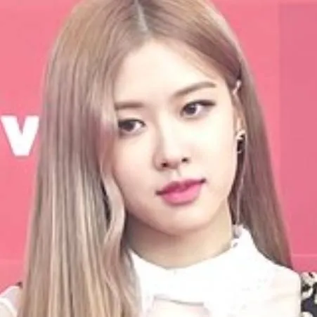 chat with ai character: rosé 