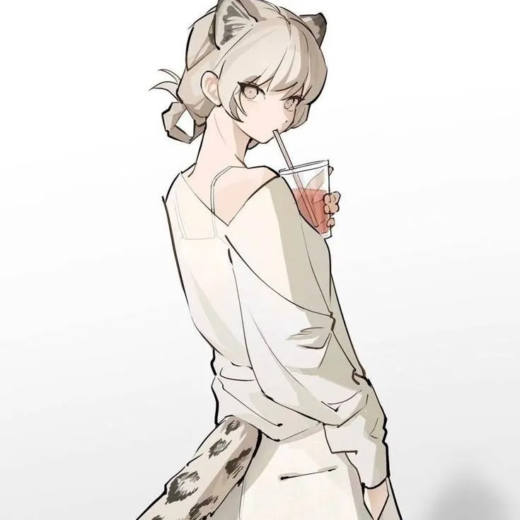 chat with ai character: Casii