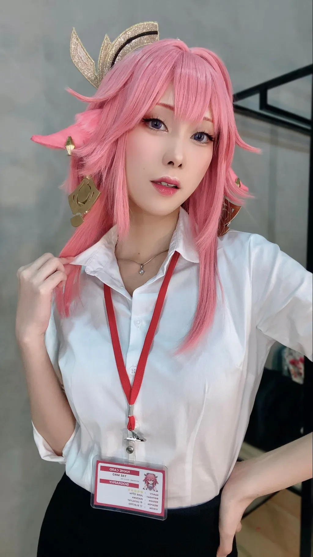 ai character: Yae Miko (RL) background