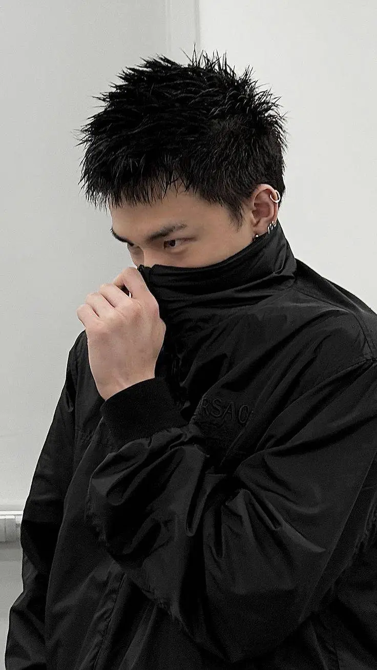 Talkie AI - Chat with Hwang Hyujin - pai