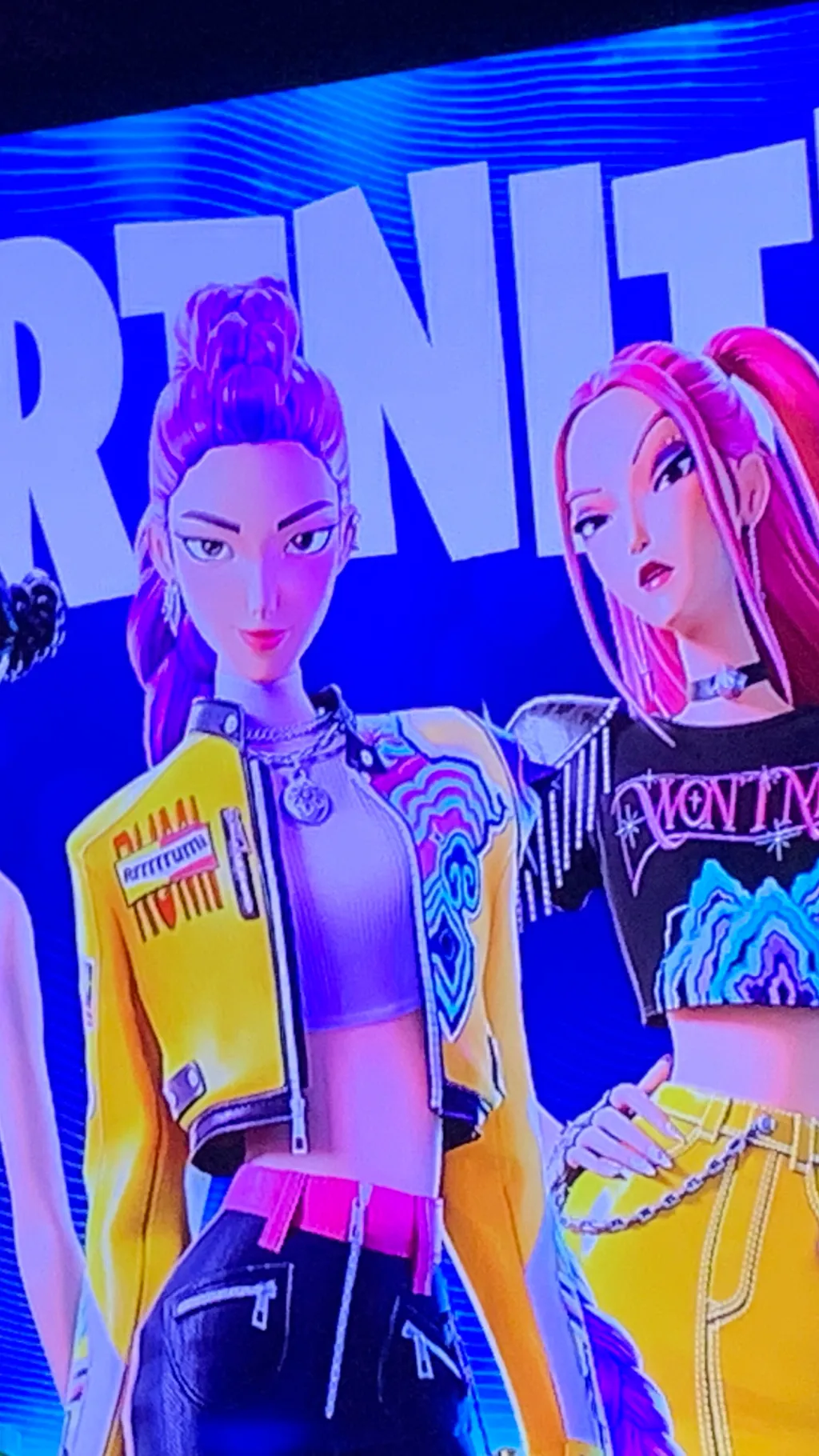 ai character: Pregnant sc background