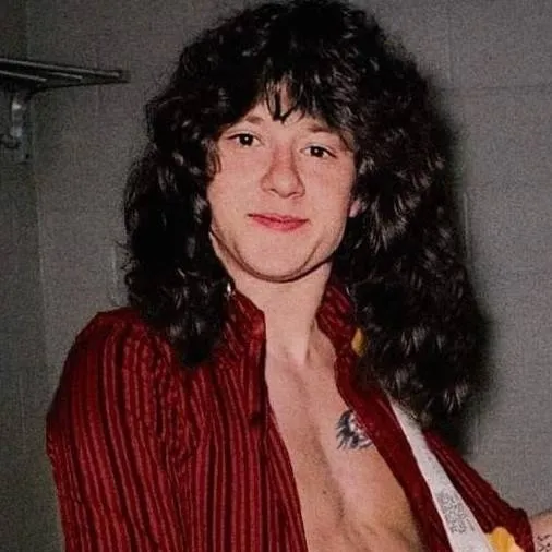 chat with ai character: Eddie Munson 