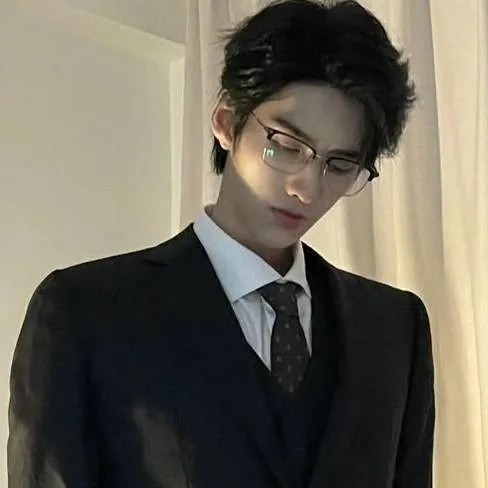 chat with ai character: nate