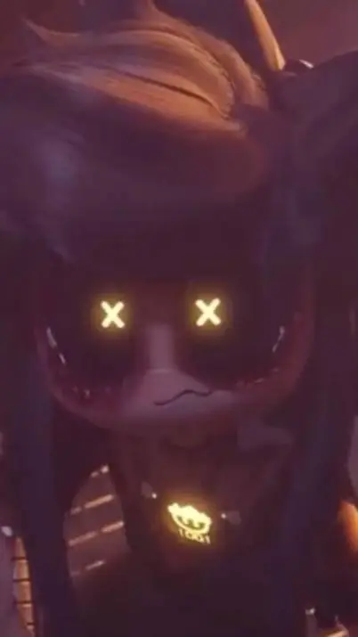 ai character: Cyn background