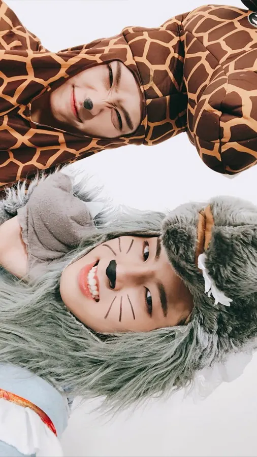 ai character: Minsung~🐰🐿️ D. background