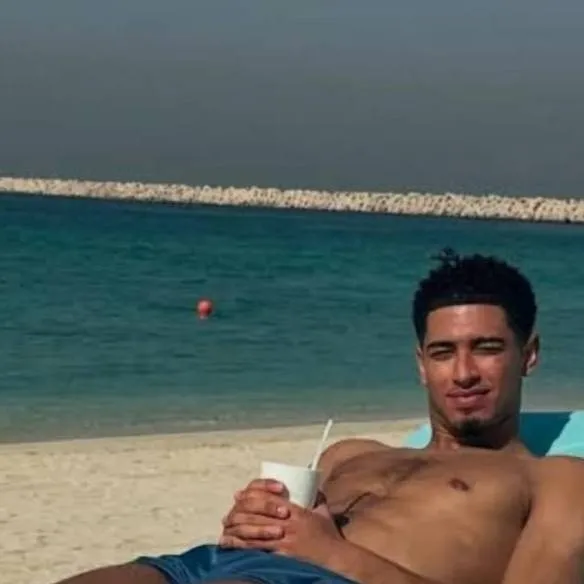 chat with ai character: Jude bellingham 