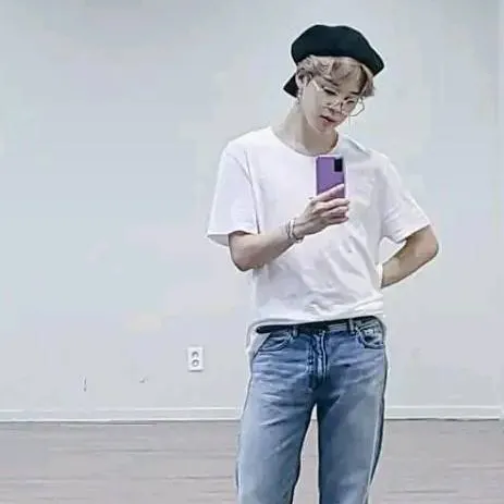 chat with ai character: ASHLEY JIMÉNEZ 🥰😘