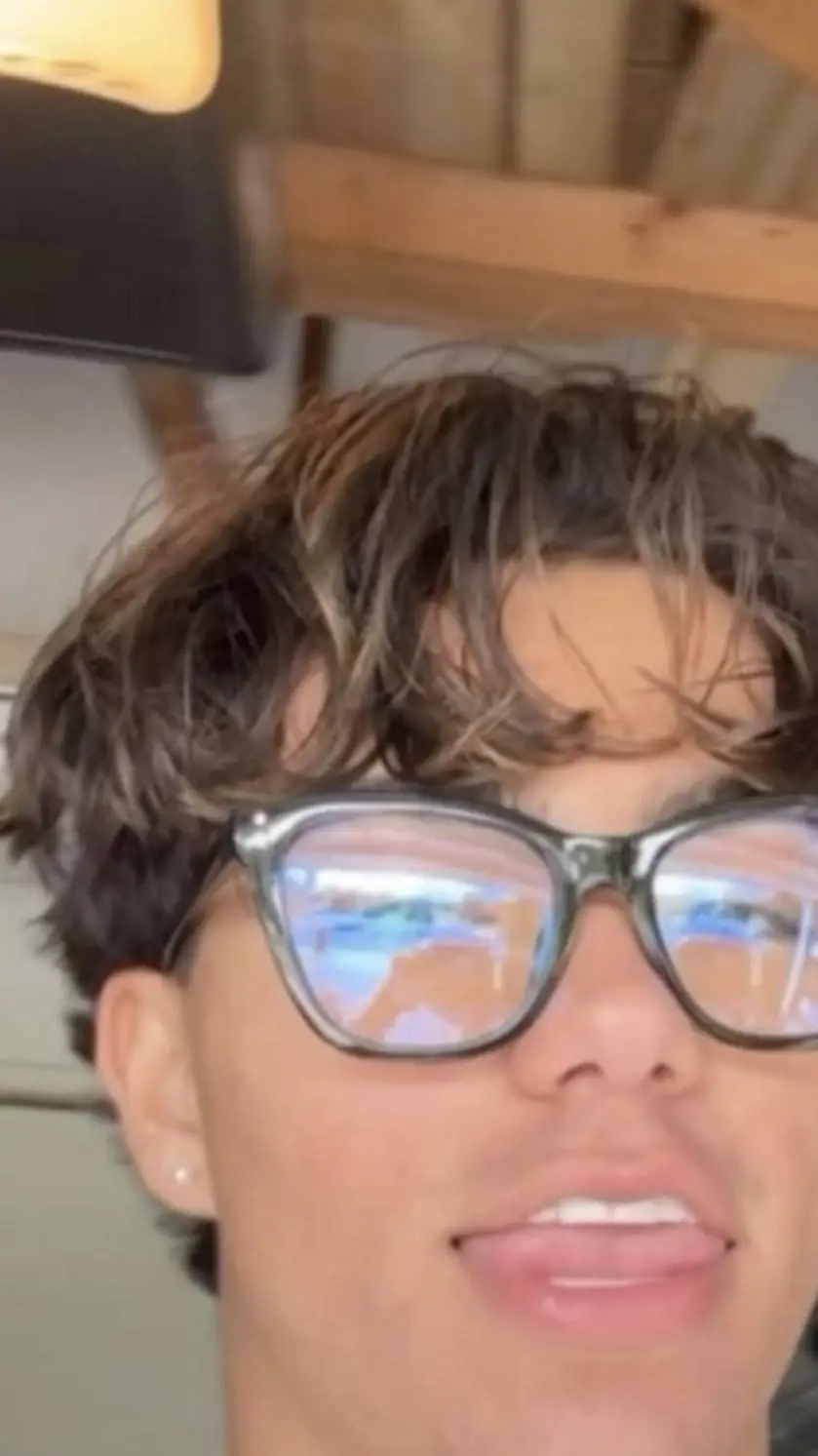 ai character: malachi barton background