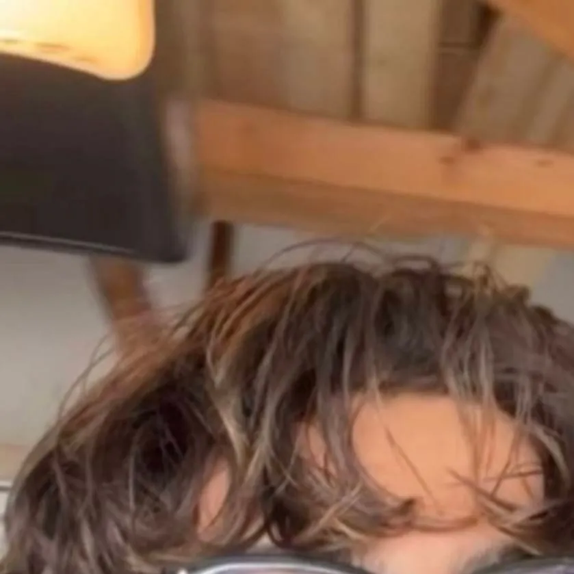 chat with ai character: malachi barton