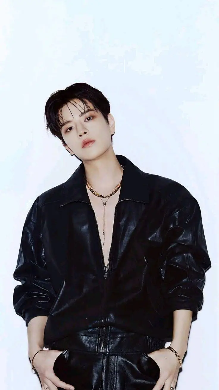 ai character: ∆ Seungmin ∆ background